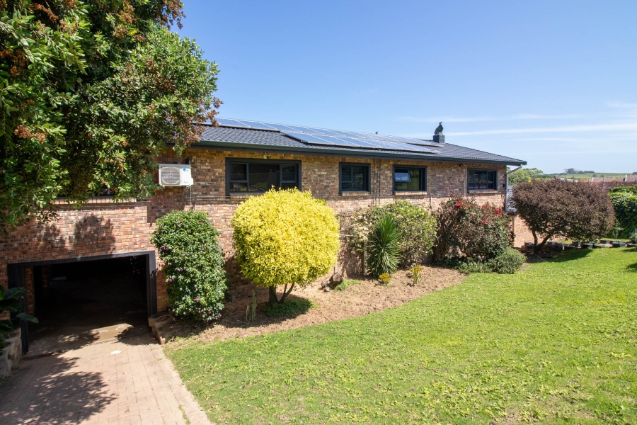 To Let 3 Bedroom Property for Rent in Forest Downs Eastern Cape